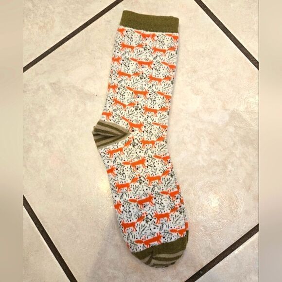NEW Foxes Socks - Picture 1 of 4